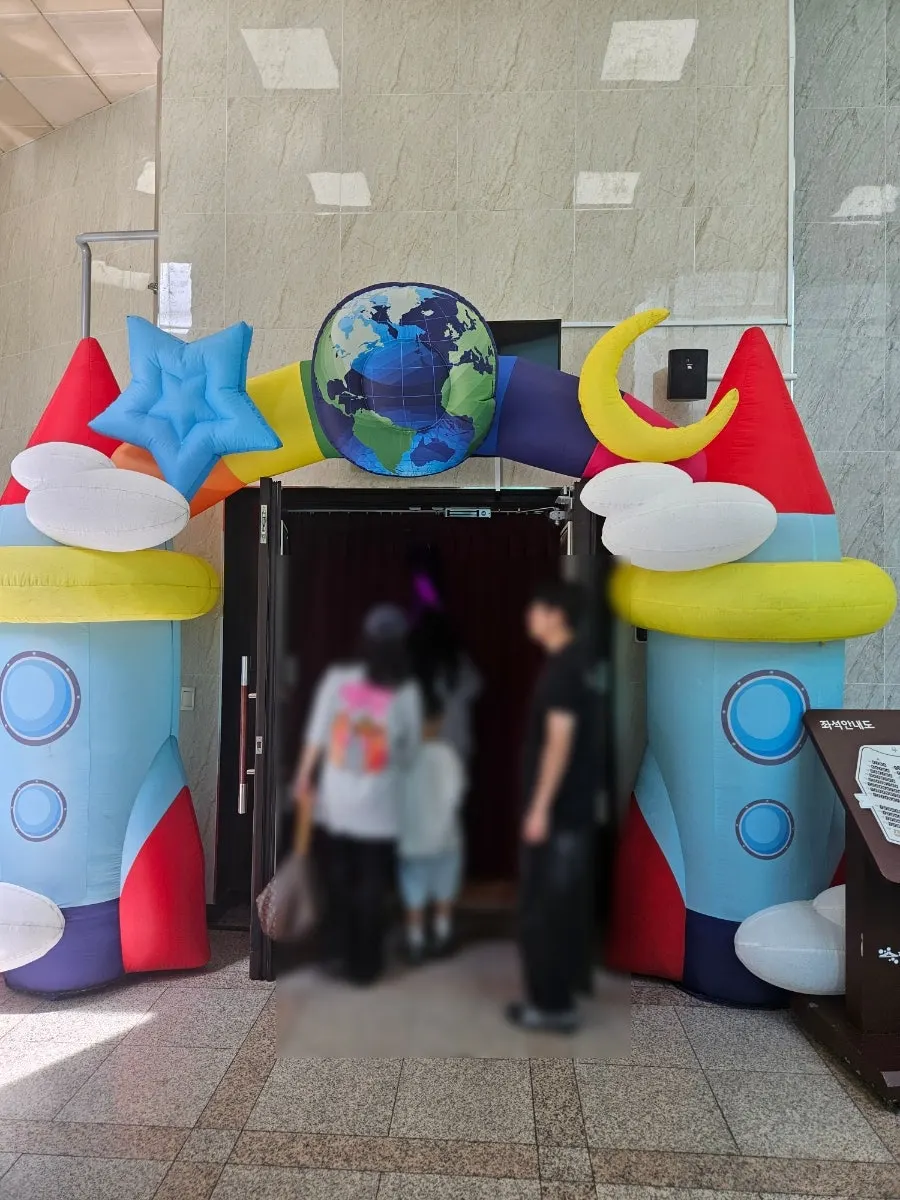 Decorated entrance signage for the Science Lab show