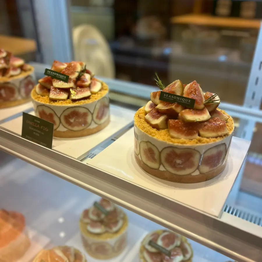 季節限定の無花果ケーキ
