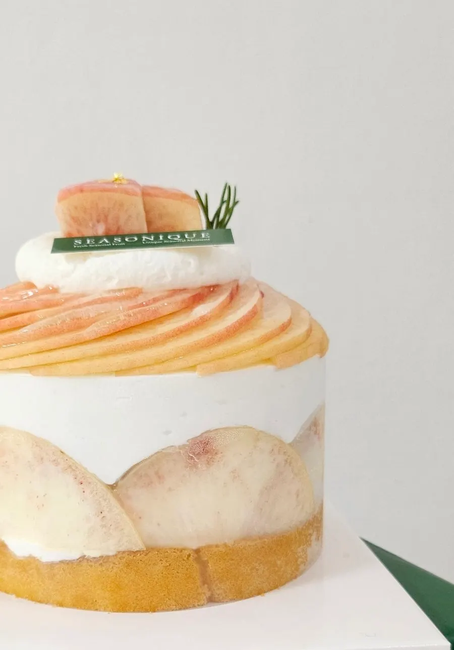 Side view of Floral Peach Mini admired at home