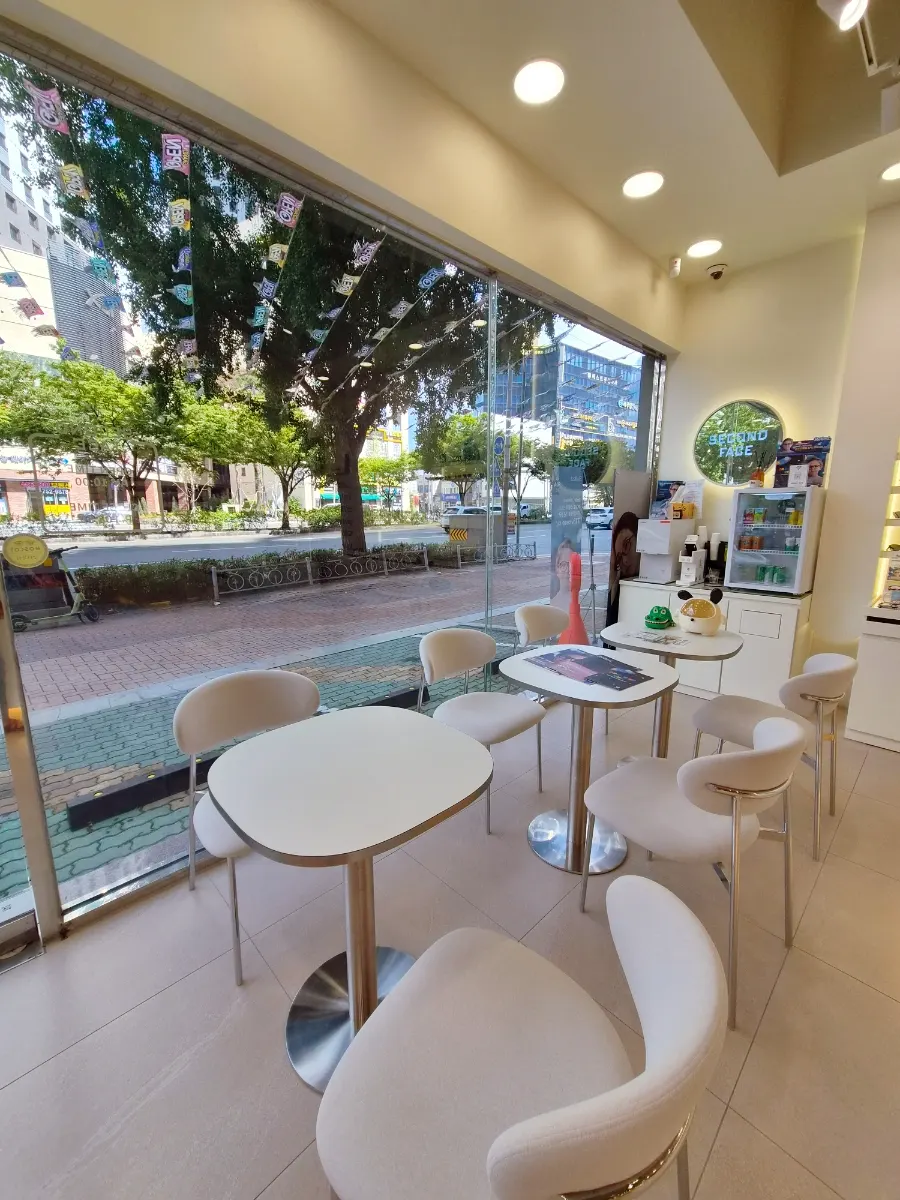 Exterior of Second Face Jukjeon Branch