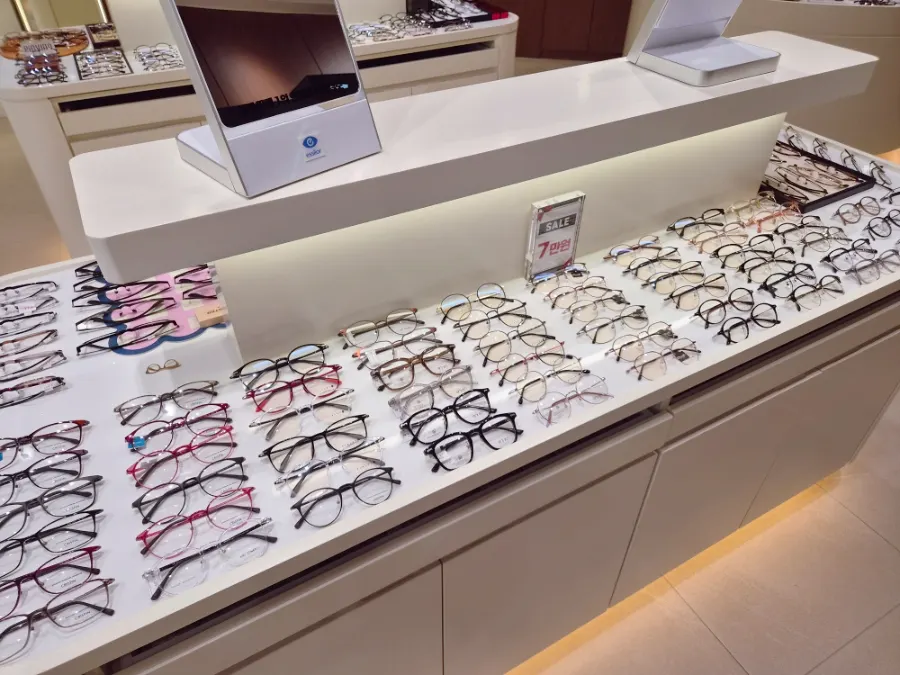 Store corner displaying brand eyewear
