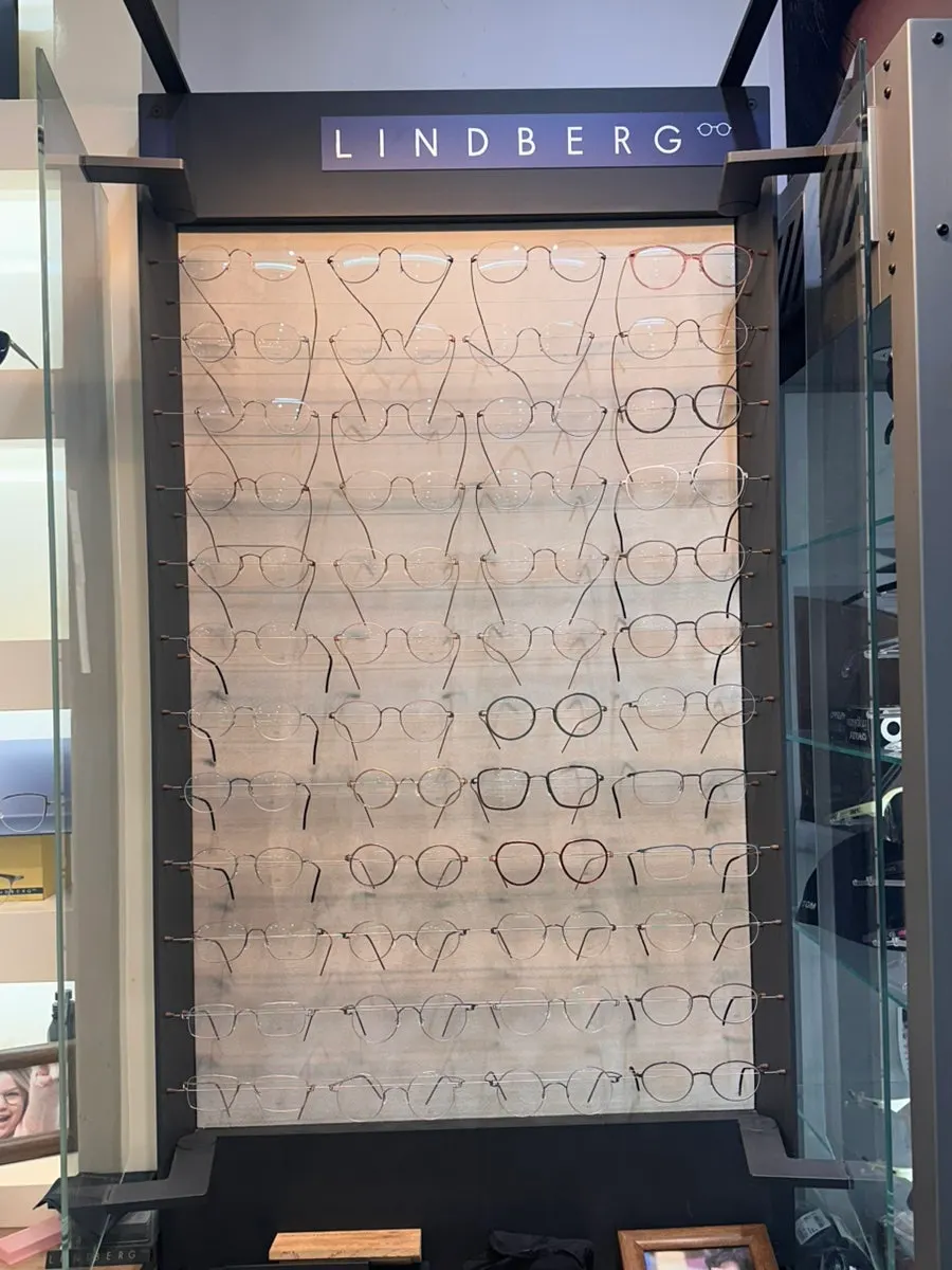 Premium eyewear display at Second Face Sinsigaji Branch