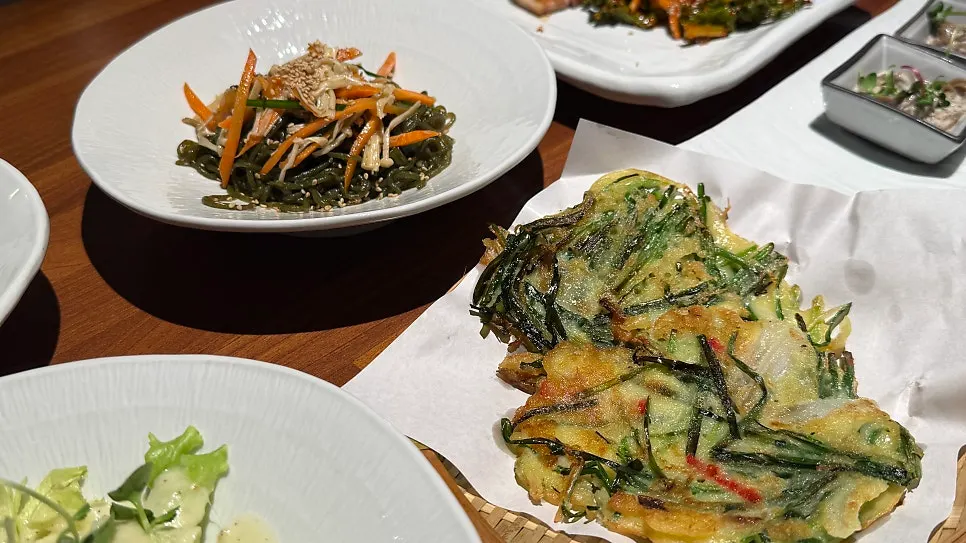 Menu showing the Bapkkot Special at ₩25,000