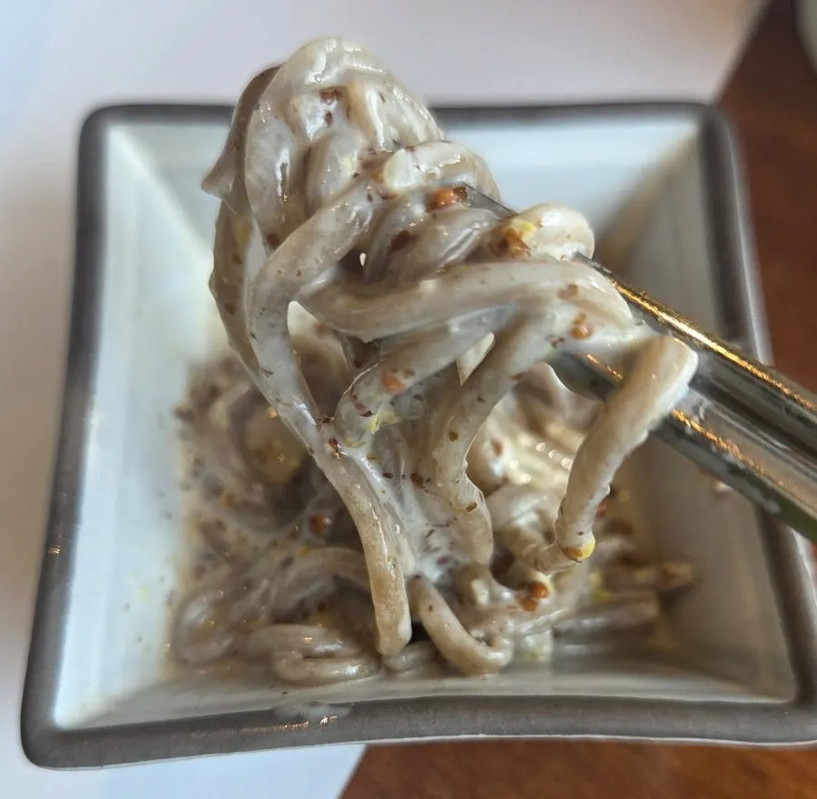밥꽃특선 한 상 가득 차려진 모습