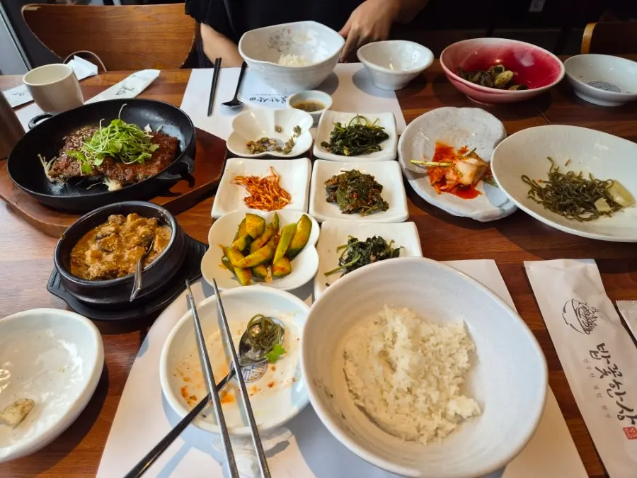 밥꽃특선 떡갈비 한 상