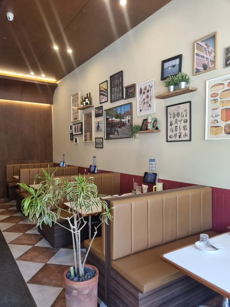 Interior decorated with paintings and props