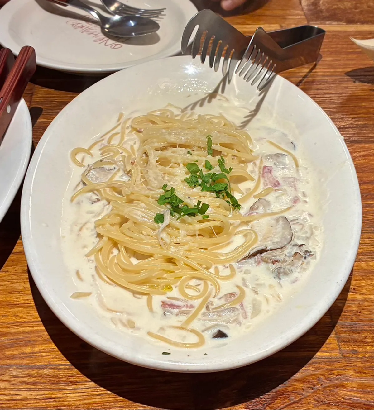 Bacon cream pasta with thick sauce
