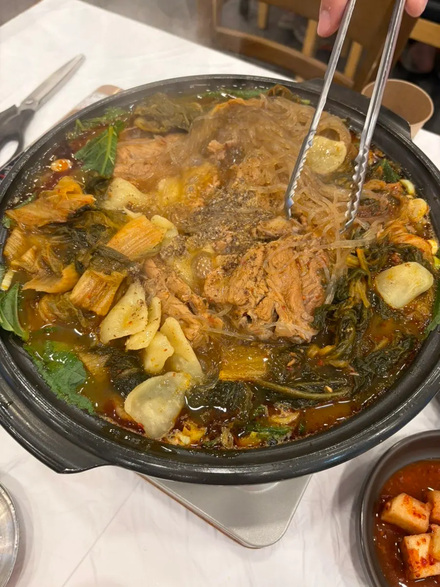 Small gamjatang set served with a bowl of rice