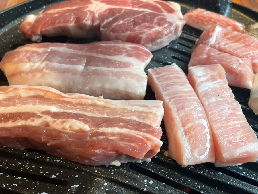 Meat selection in the half-pig set