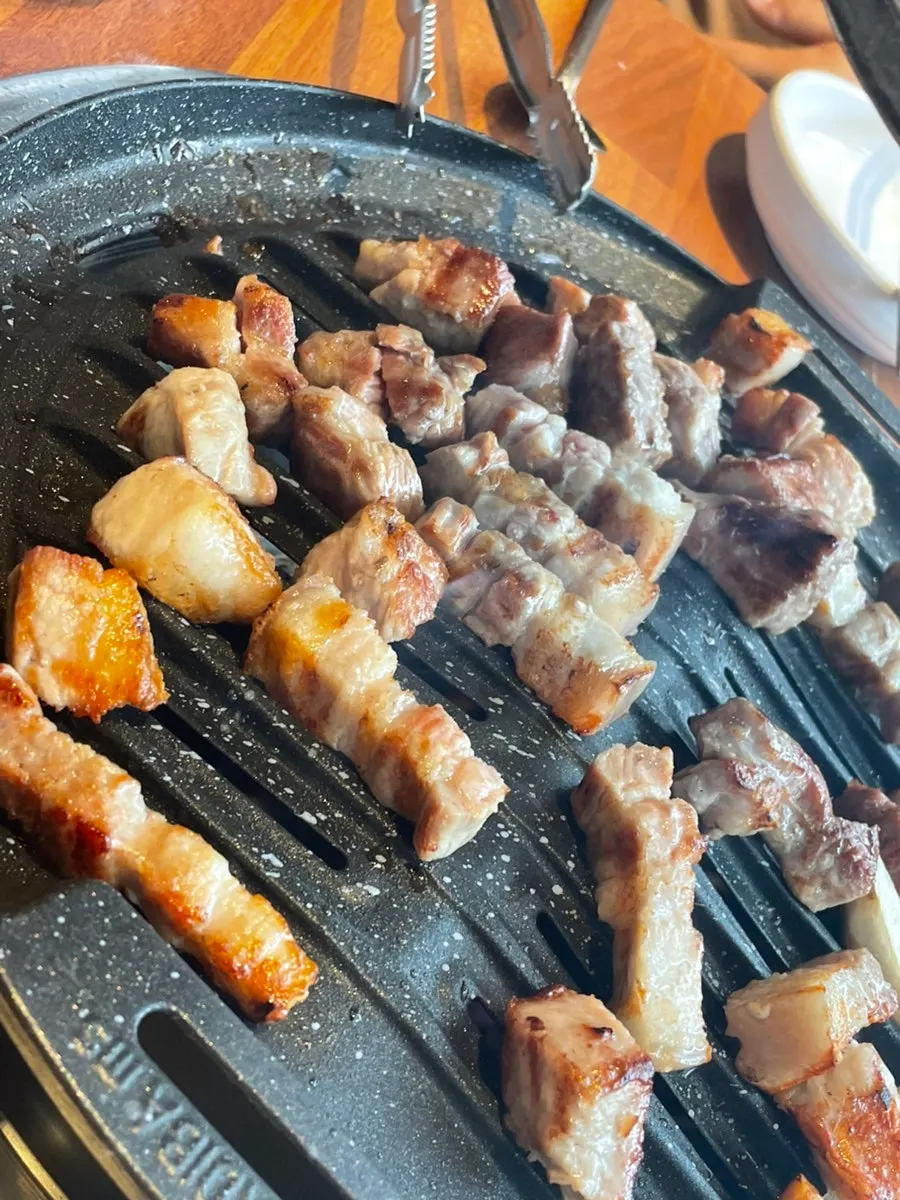 Five-layer pork belly and pork jowl