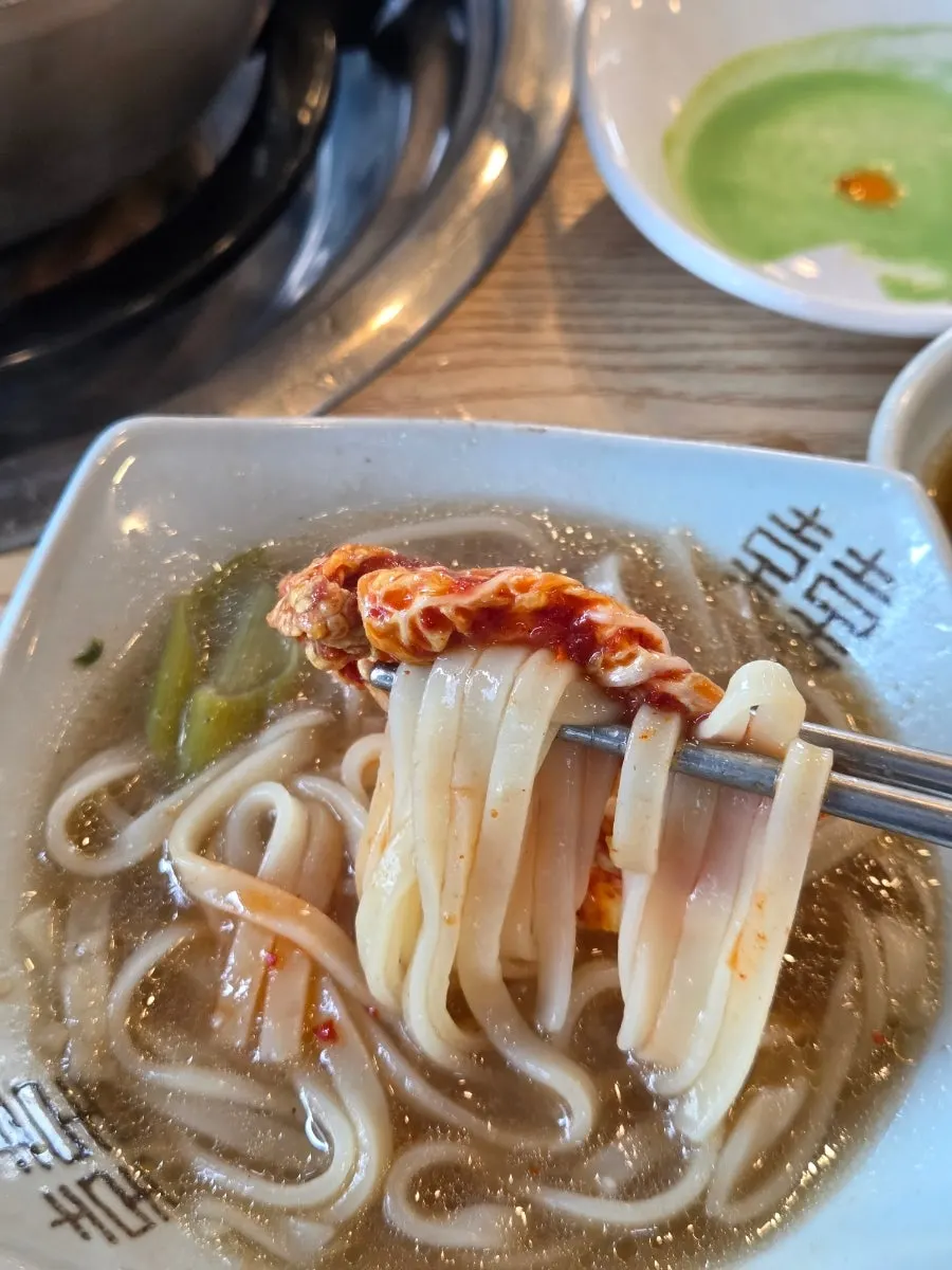Self-made kalguksu noodles with a 5-minute hourglass timer