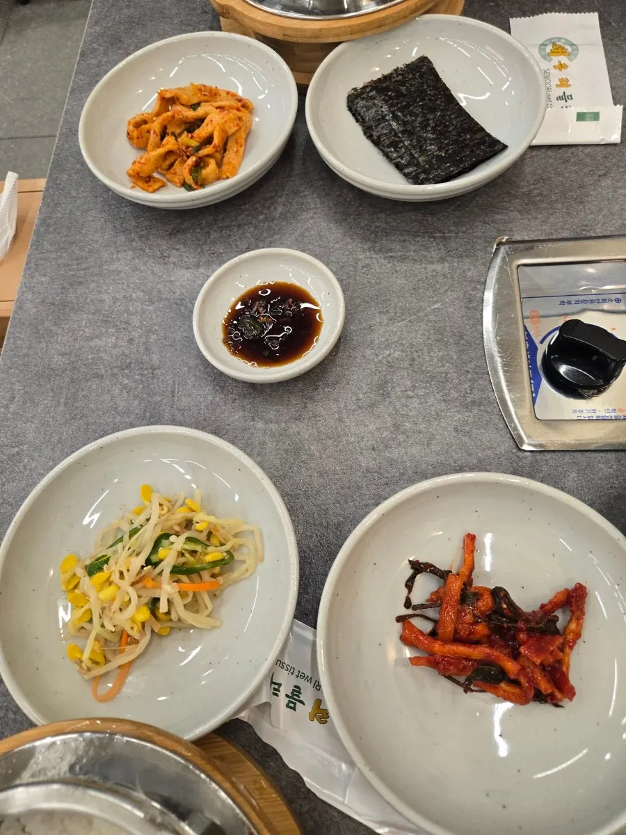 Sotbap paired with galbi kimchi jjigae at Chung-sil Hoegwan