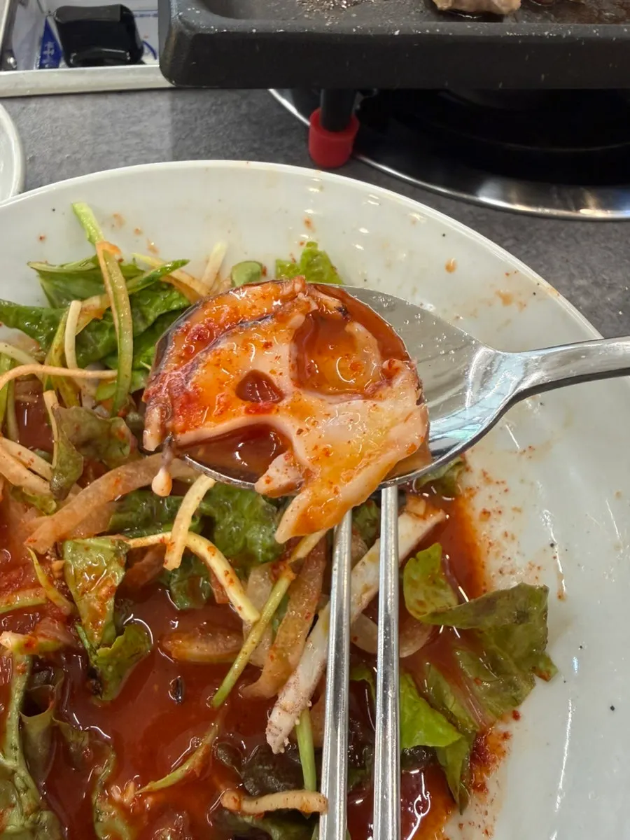Mulhoe with raw fish