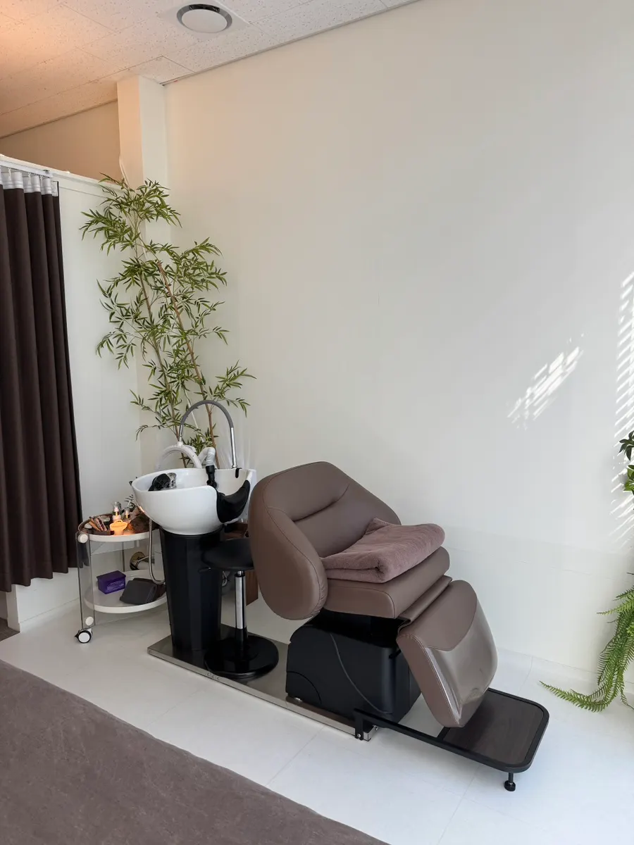 Scalp massage using the cooling brush