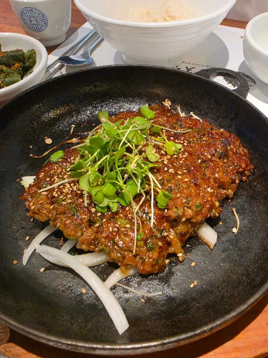 Second spread with tteokgalbi