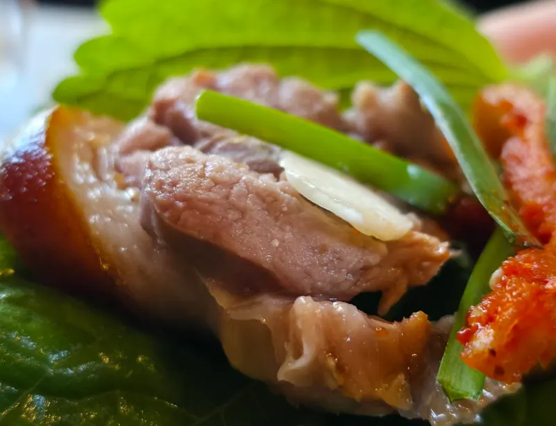 Radish pickles, wrap vegetables, and dressed chives