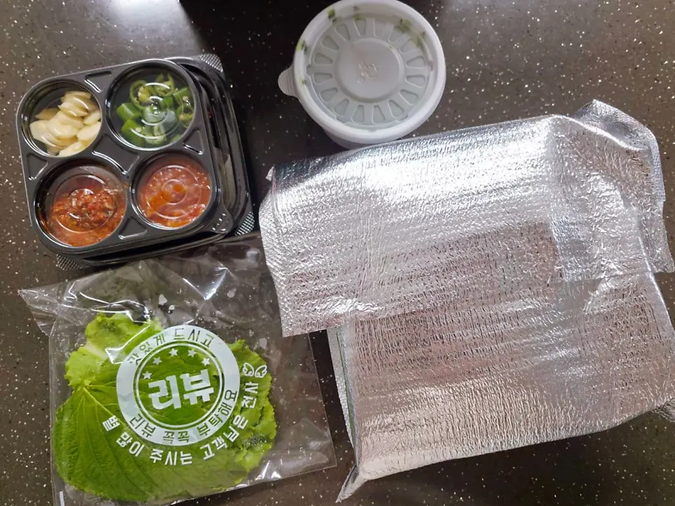 Jokbal spread enjoyed at home