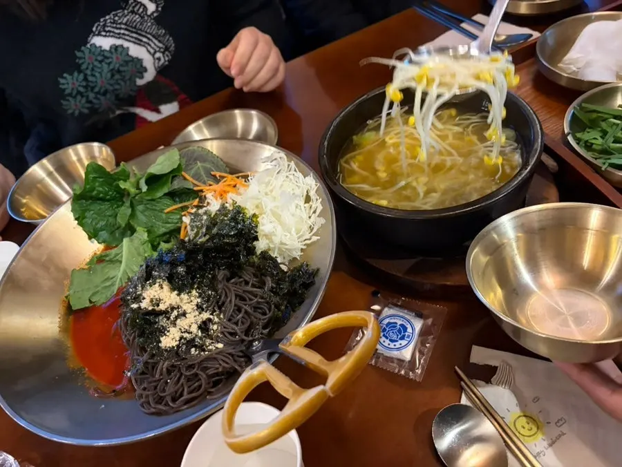 A plate of dubu-kimchi bossam eaten in-store