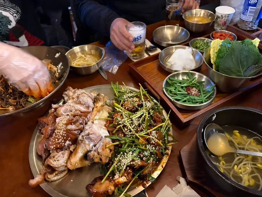 The set's handmade fruit makguksu and chive pancake
