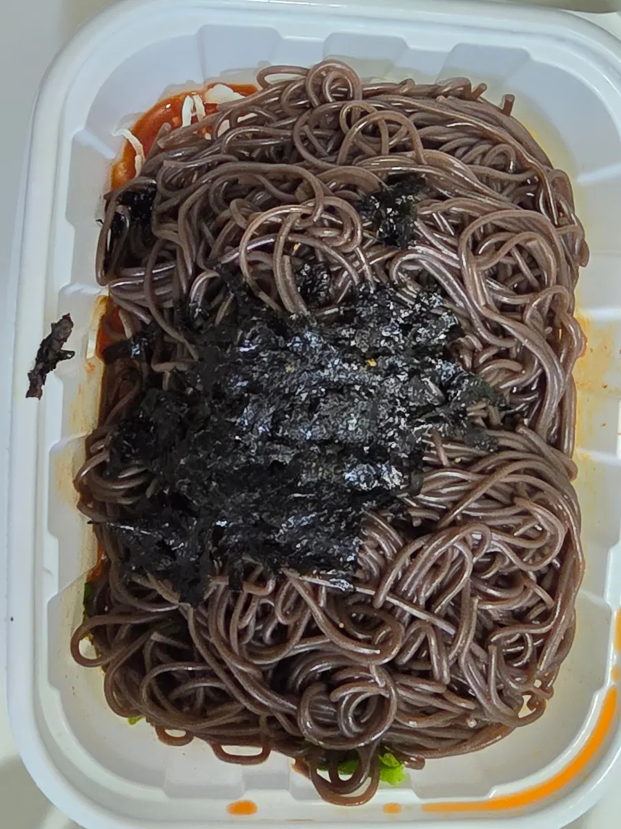 청미관 쟁반 막국수 포장