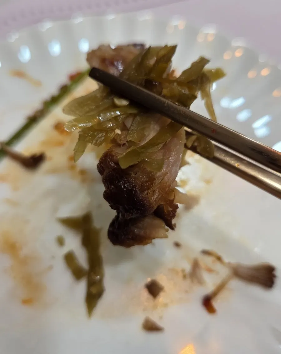 A piece of spicy seasoned fire jokbal