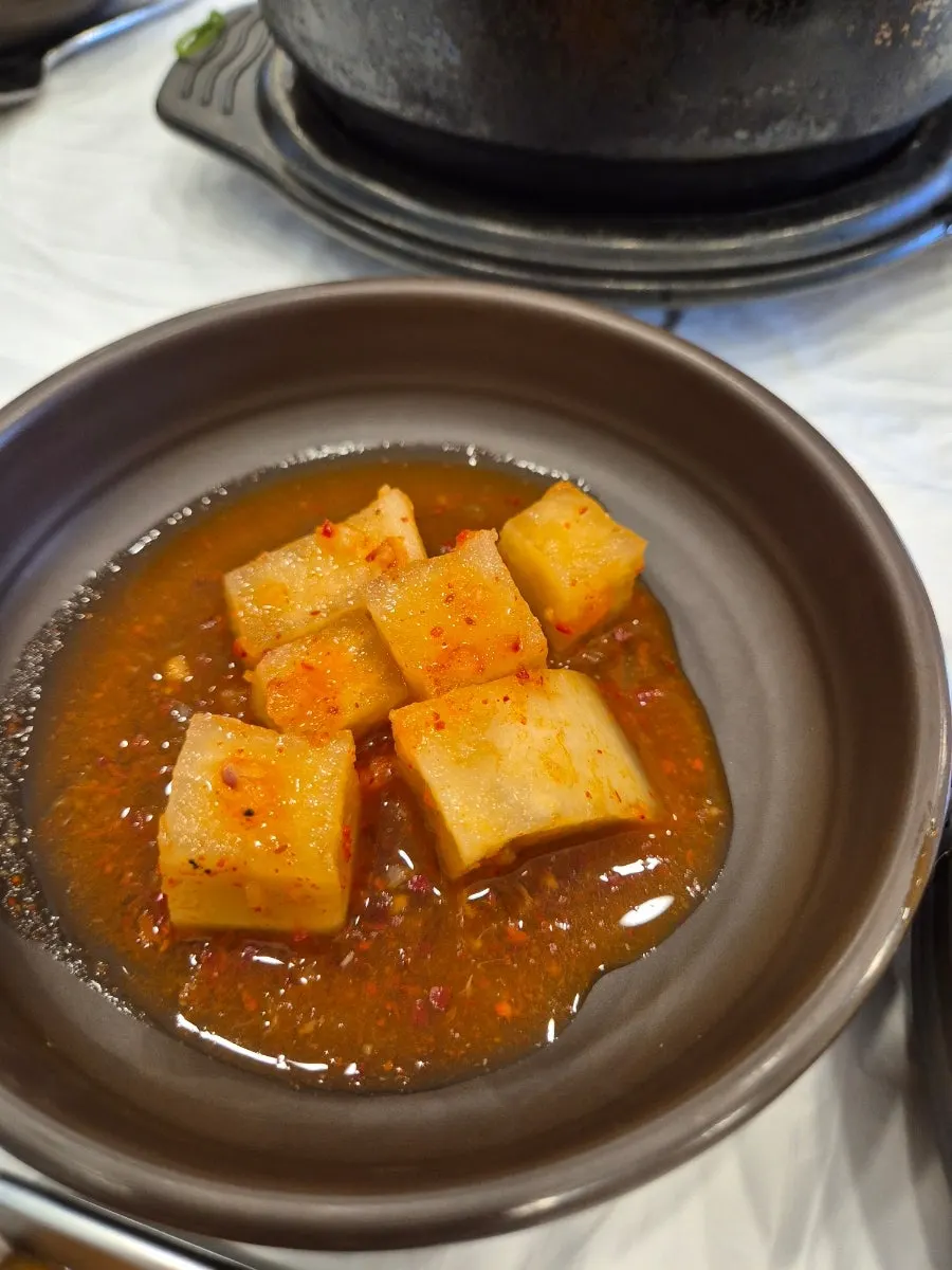 Generous meat in pork bone hangover soup