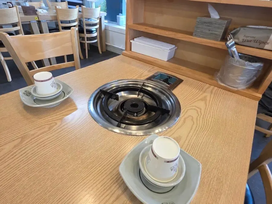 이태리샤브칼국수 매장 룸 좌석