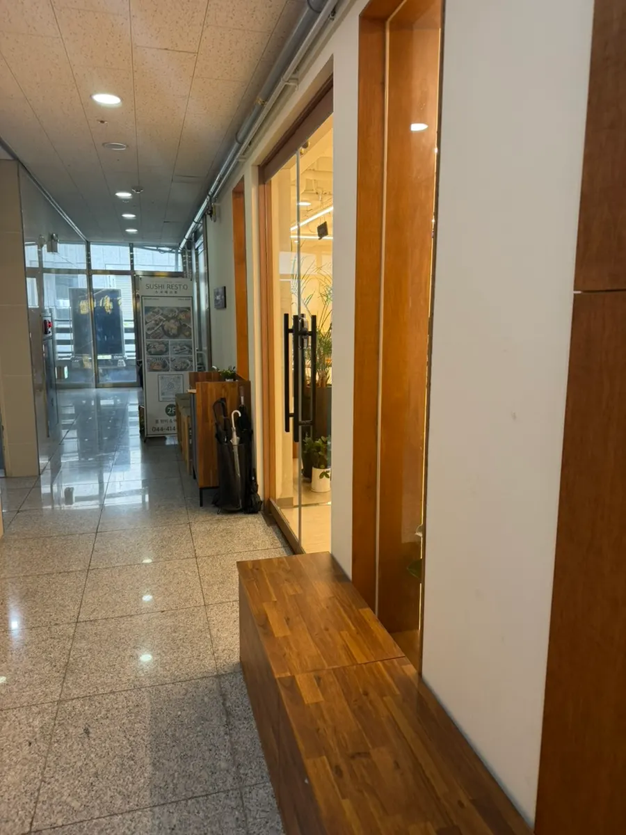 스시레스토 세종소담 본점 매장 모습