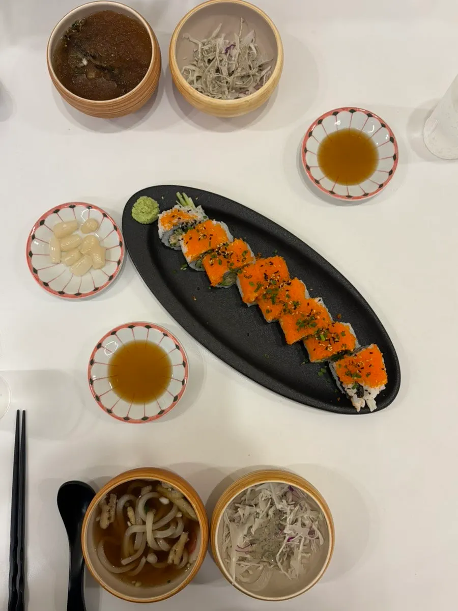 California roll set of 8 pieces