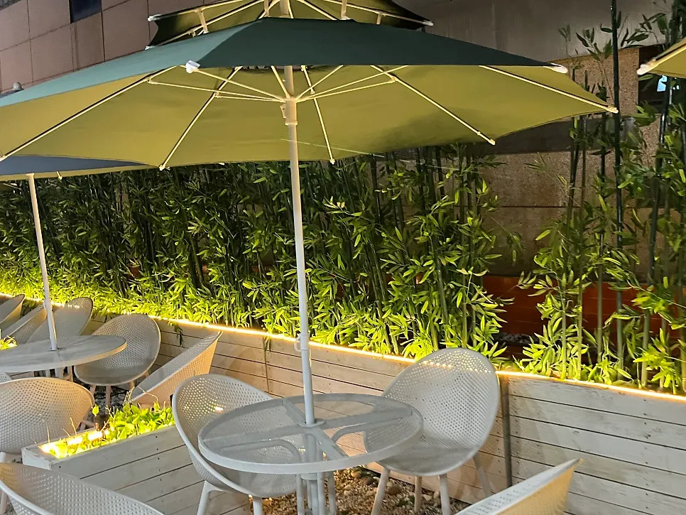 Terrace seating on the 1st floor of Selected Nicks