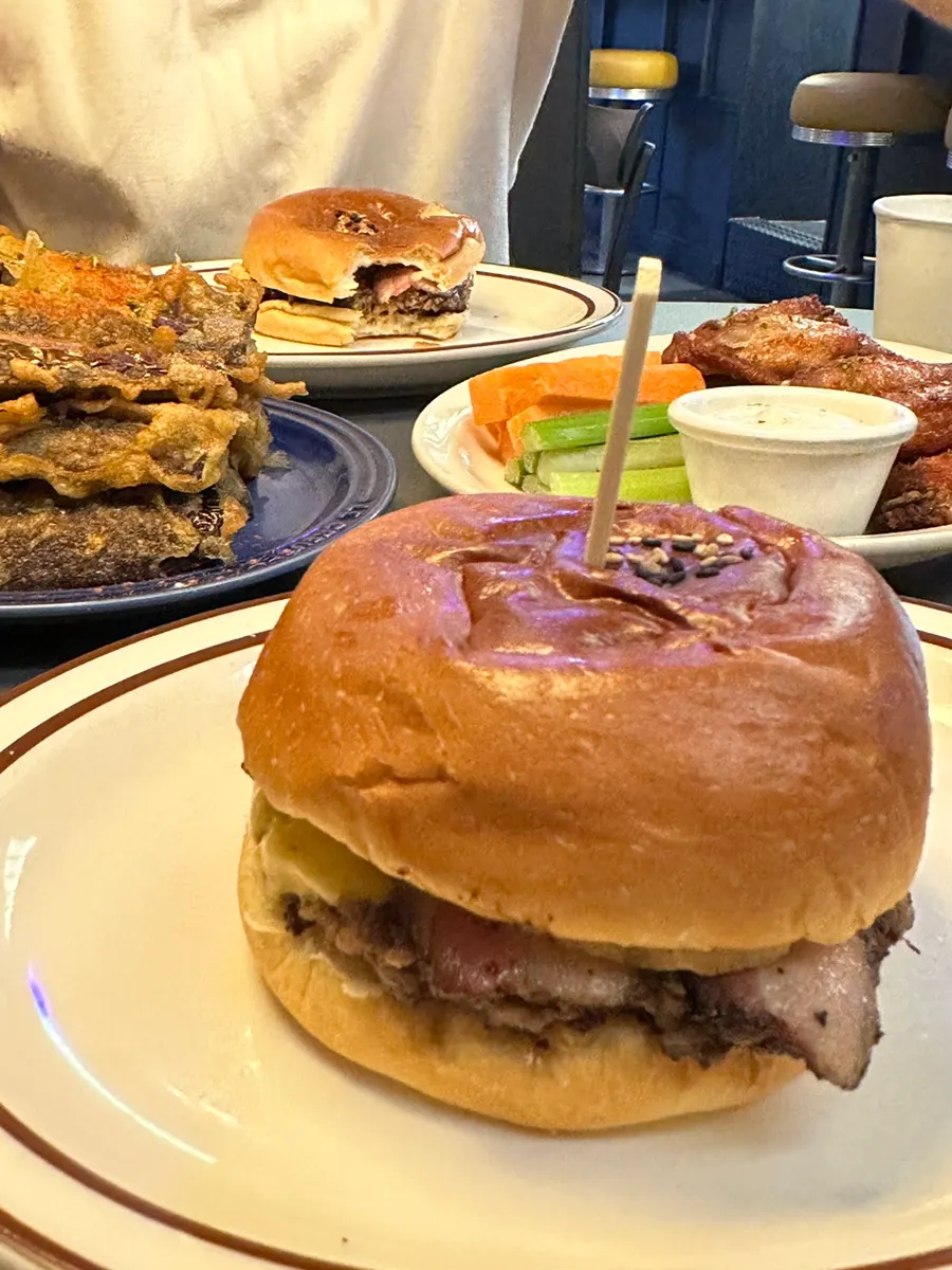 Daily Fix bacon cheeseburger