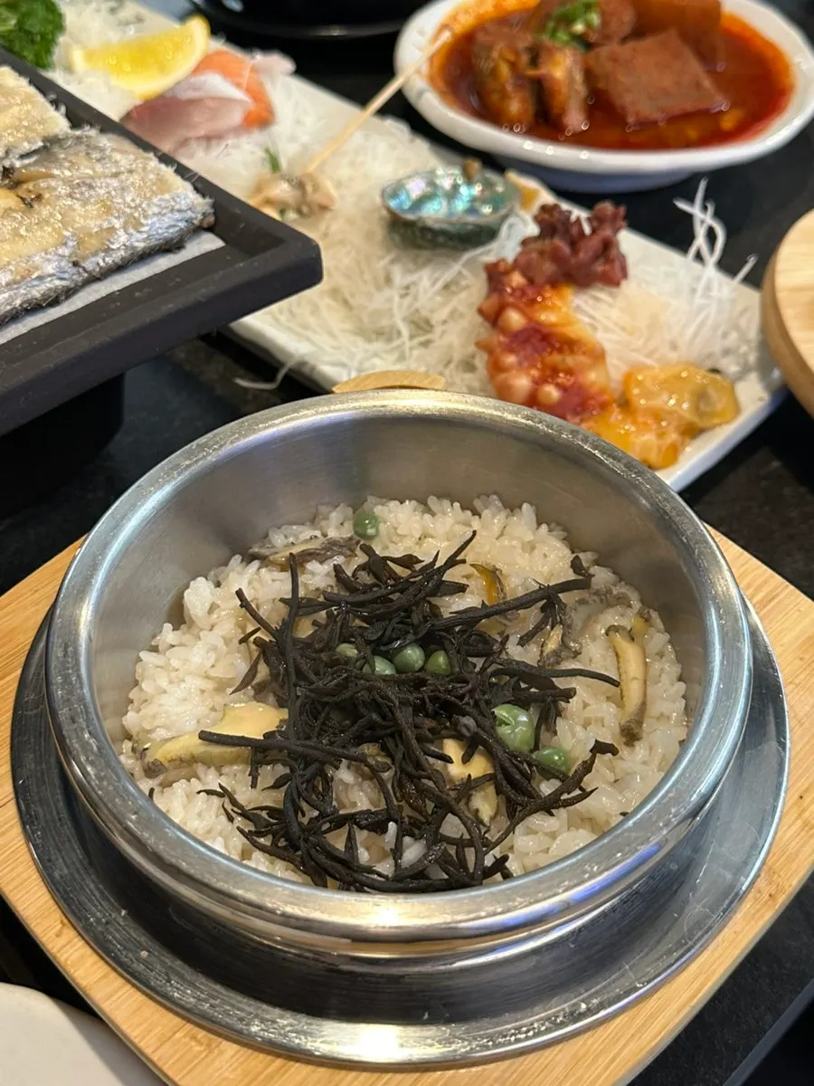 고등어조림과 해물탕 국물 요리