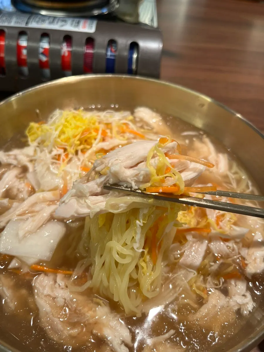 살얼음 동동 뜬 초계국수 육수