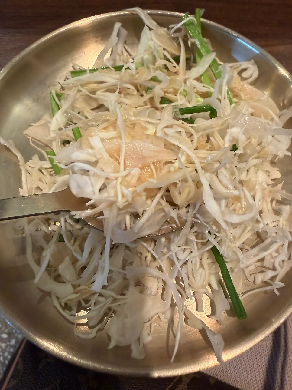Dak han mari meal with a child