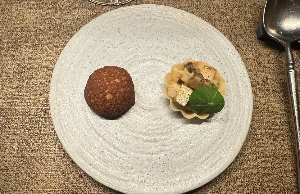 Abalone tart and cocoa choux with chicken liver mousse starters