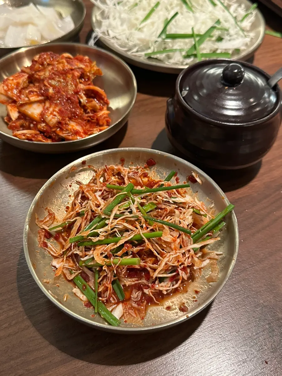 기본 반찬과 양념장 재료 세팅