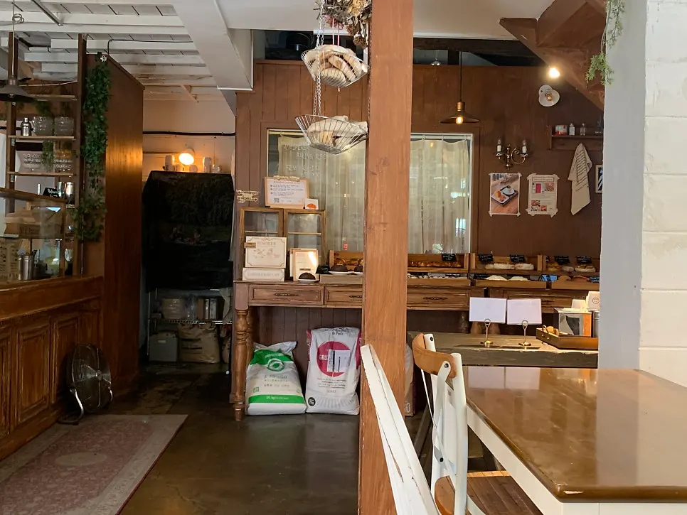 Respire Bakery's first floor space with doors open
