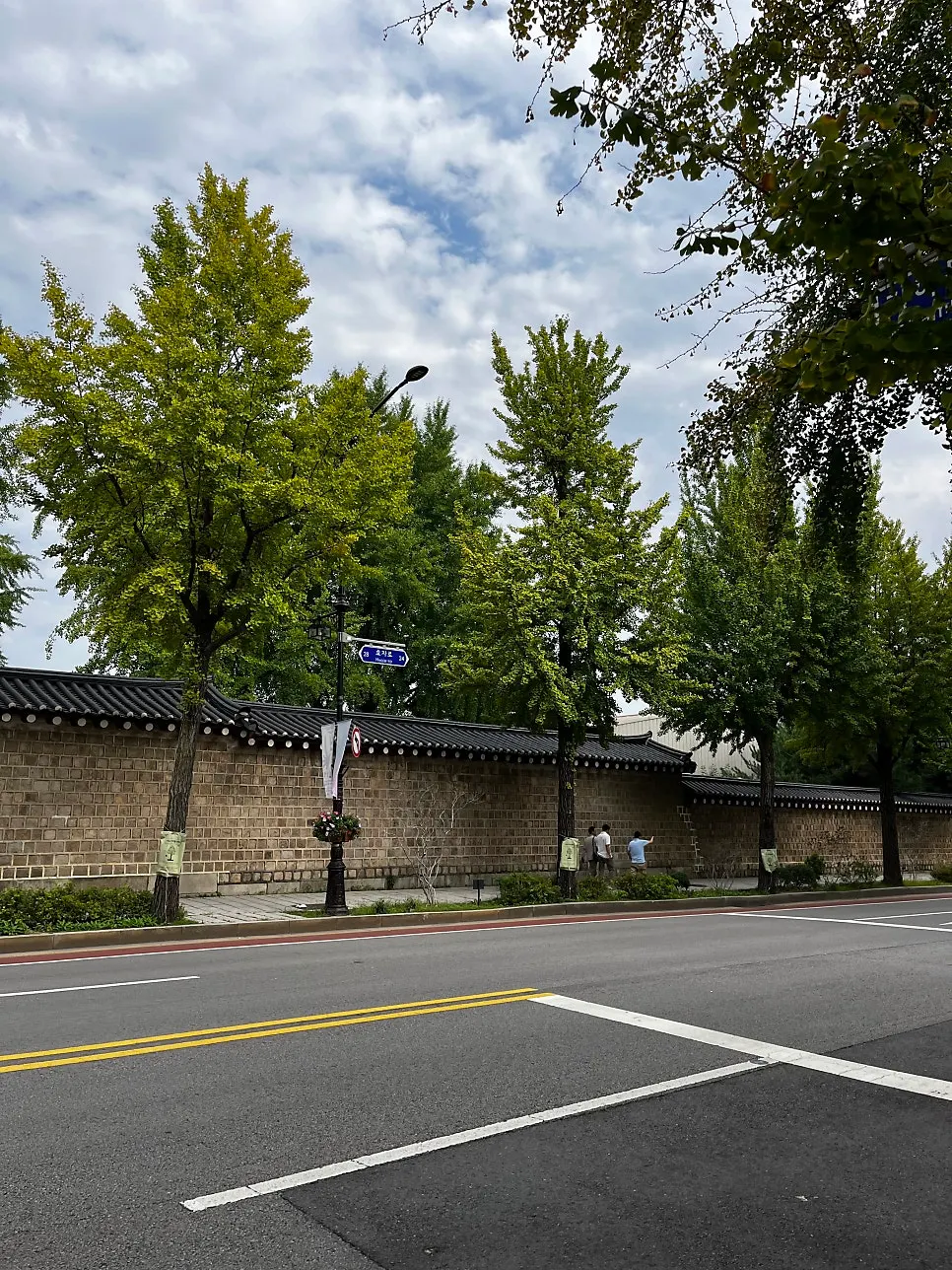 경복궁 근처 레스피레베이커리카페 서촌 외부 모습