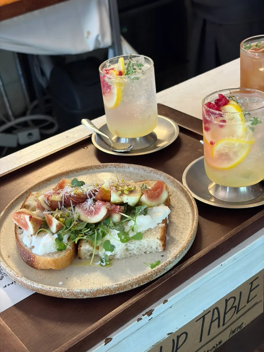 The sandwiches and drinks we ordered on the menu