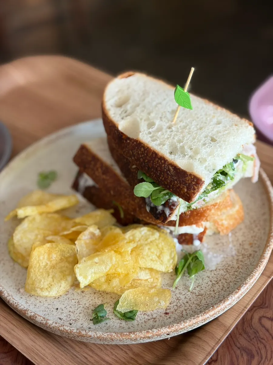 Fig and ricotta cheese sandwich