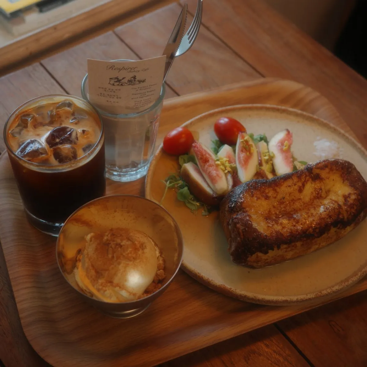 Signature brunch photo at Respire Bakery Cafe Seochon