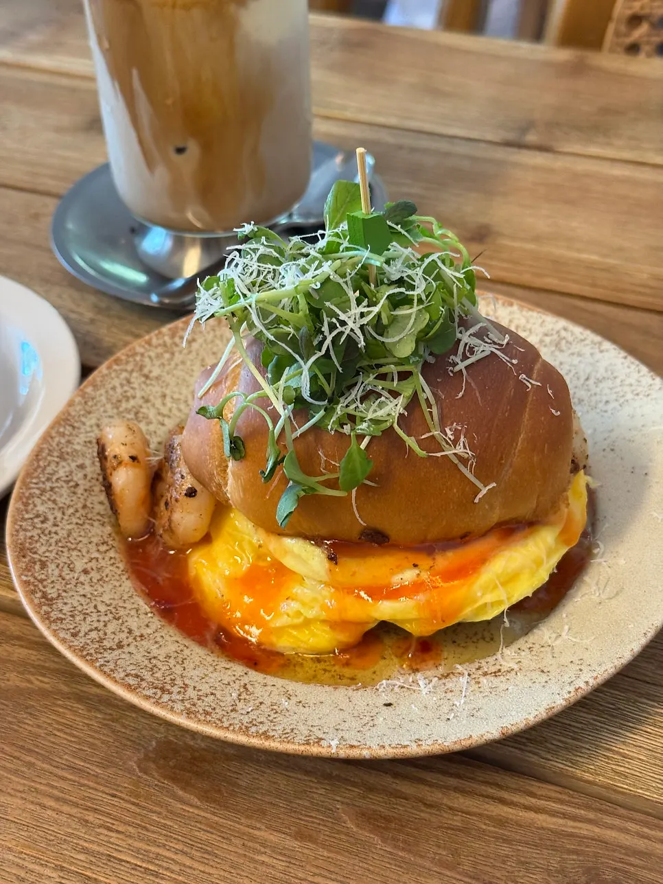 갈릭쉬림프 샌드위치 접시