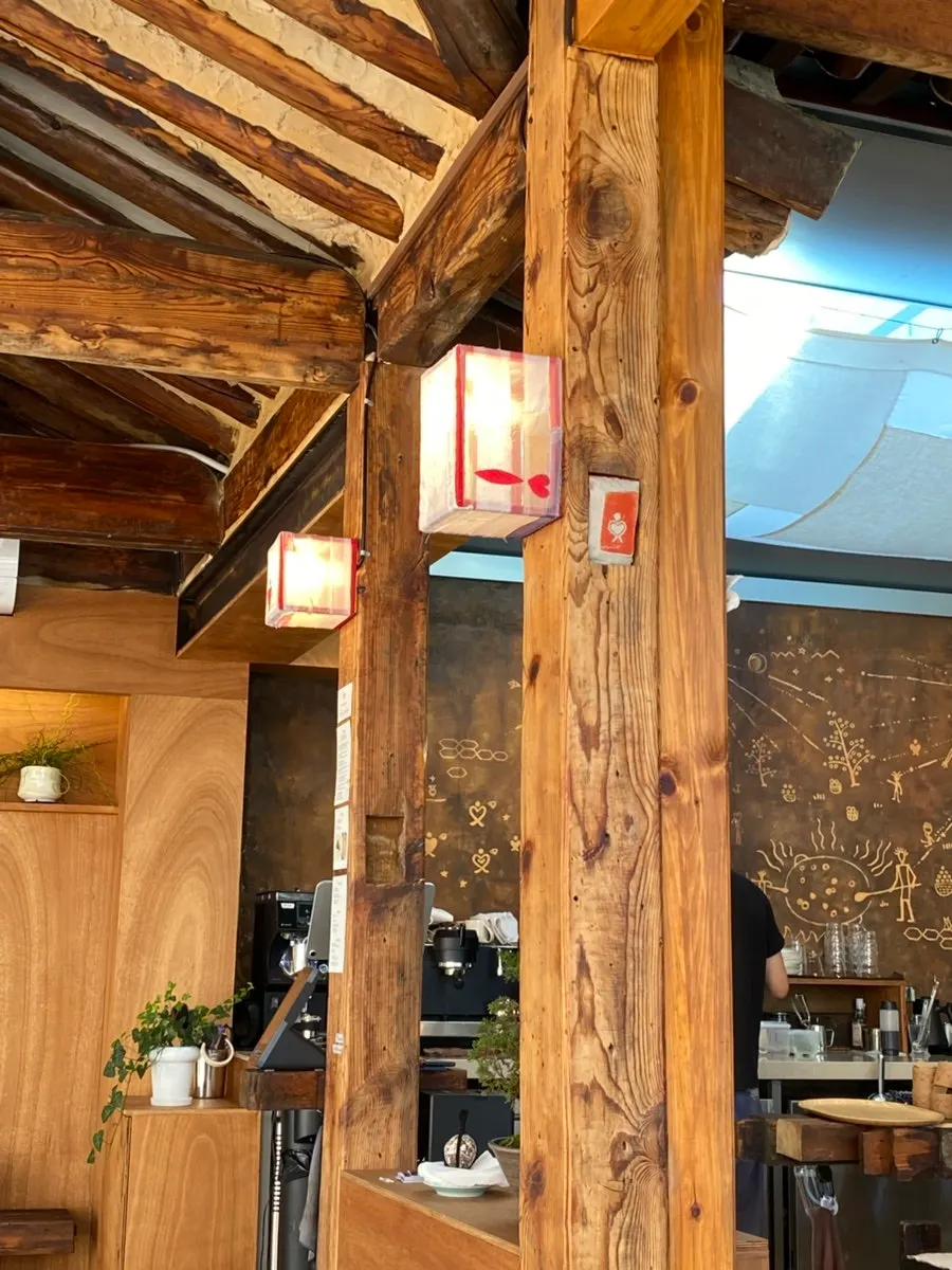 Wall lamp inside Oldsse Seochon