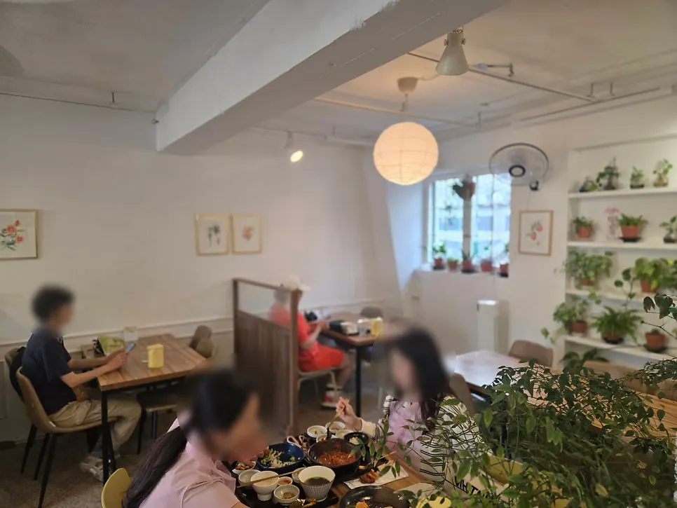 한성대입구역 인근 서촌누각 입구