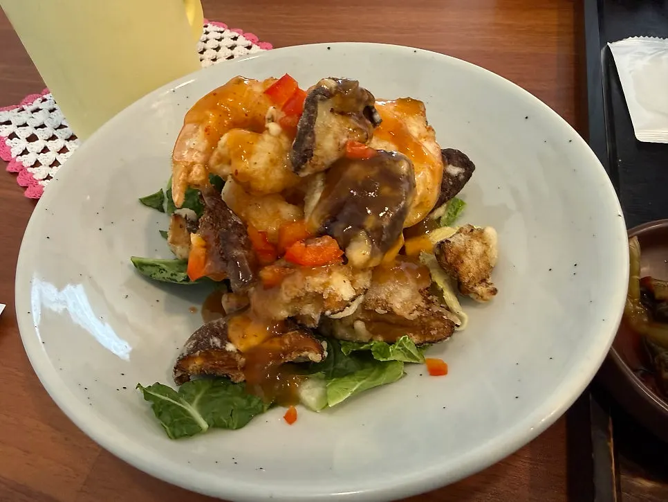 Close-up of the shrimp gangjeong and shiitake mushroom