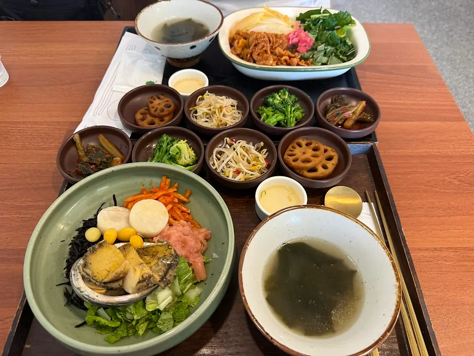 The full lunch spread with all three dishes shared between the two of us