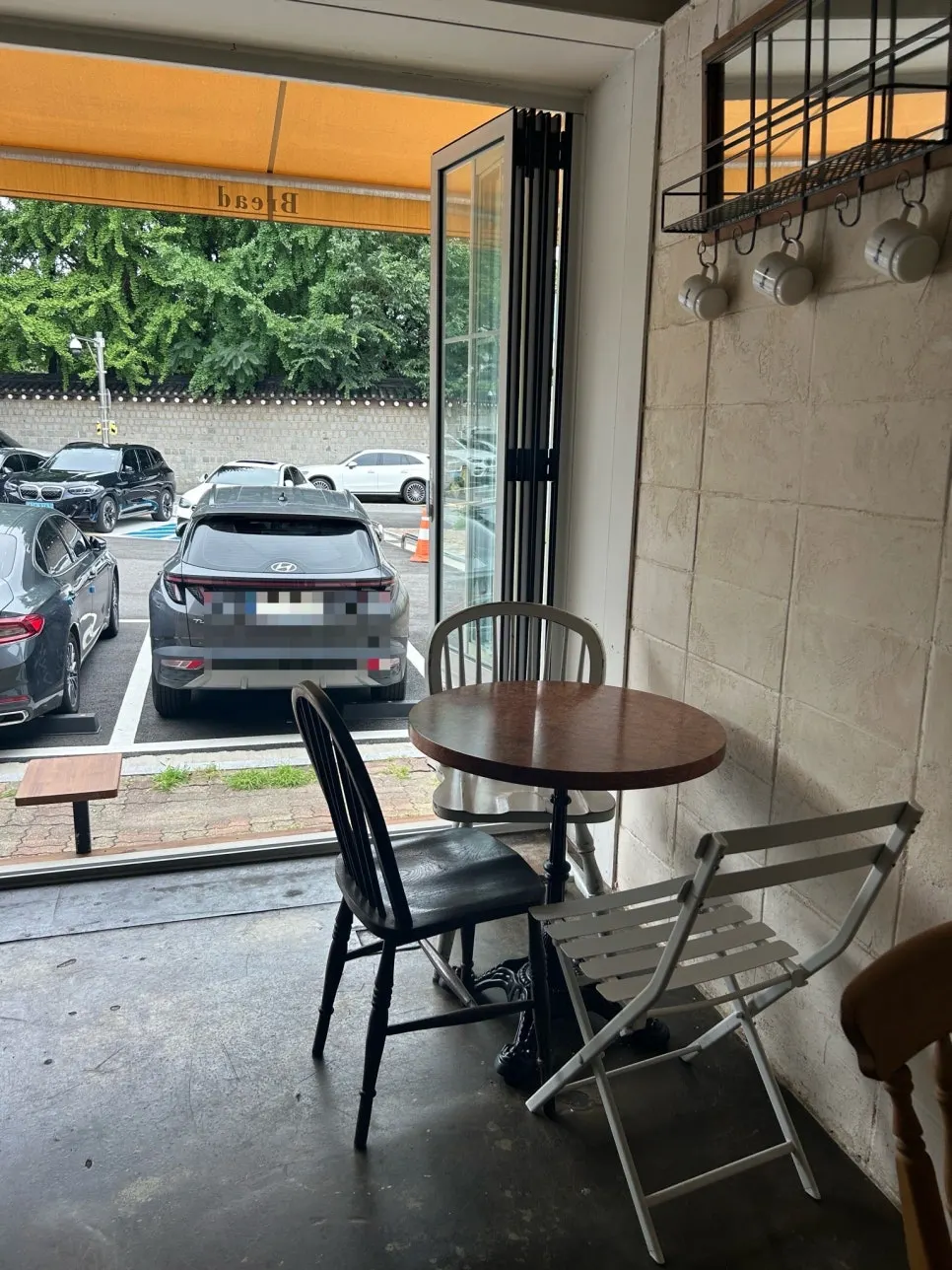 Vintage interior of Respire Bakery's 1st floor