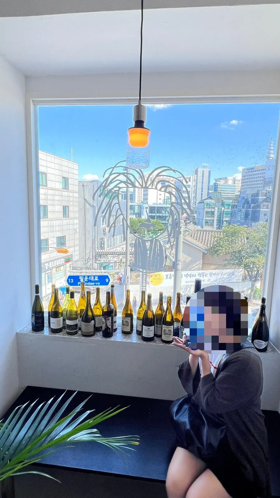 식사 후 걸은 서촌 골목과 금오재 책방