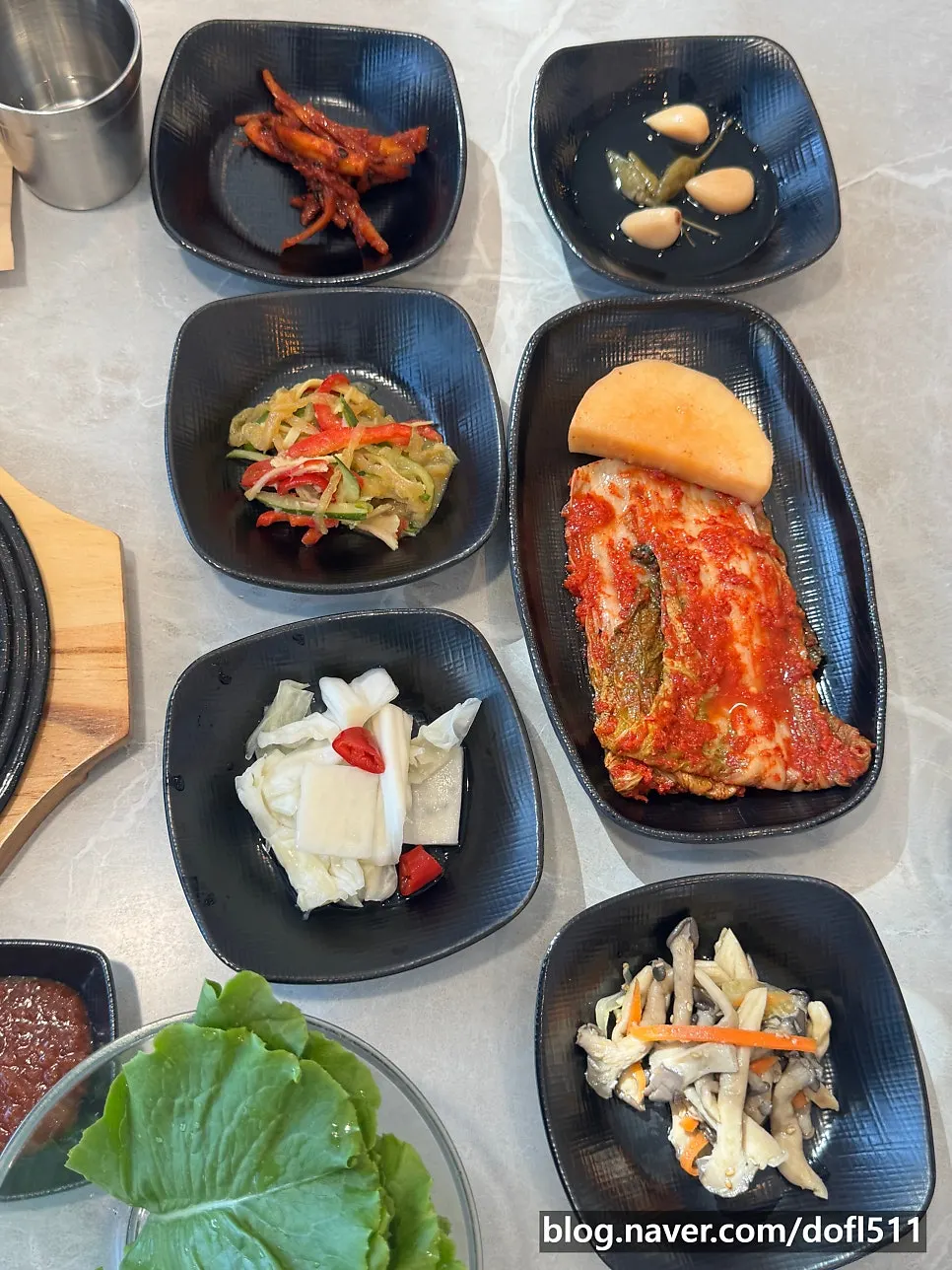 Idobonga's side dish plates arranged by type