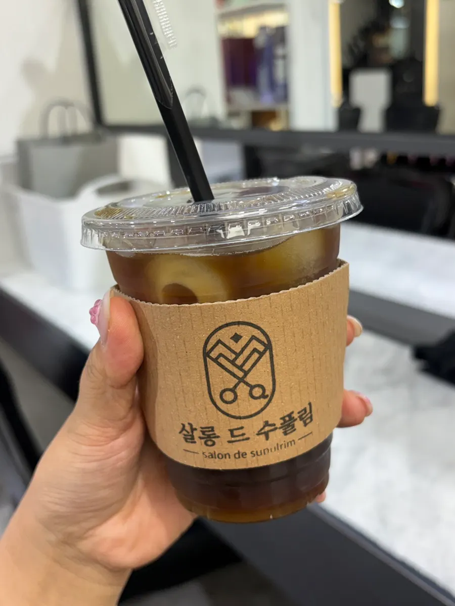 다운펌과 긴 드롭컷 시술 사진